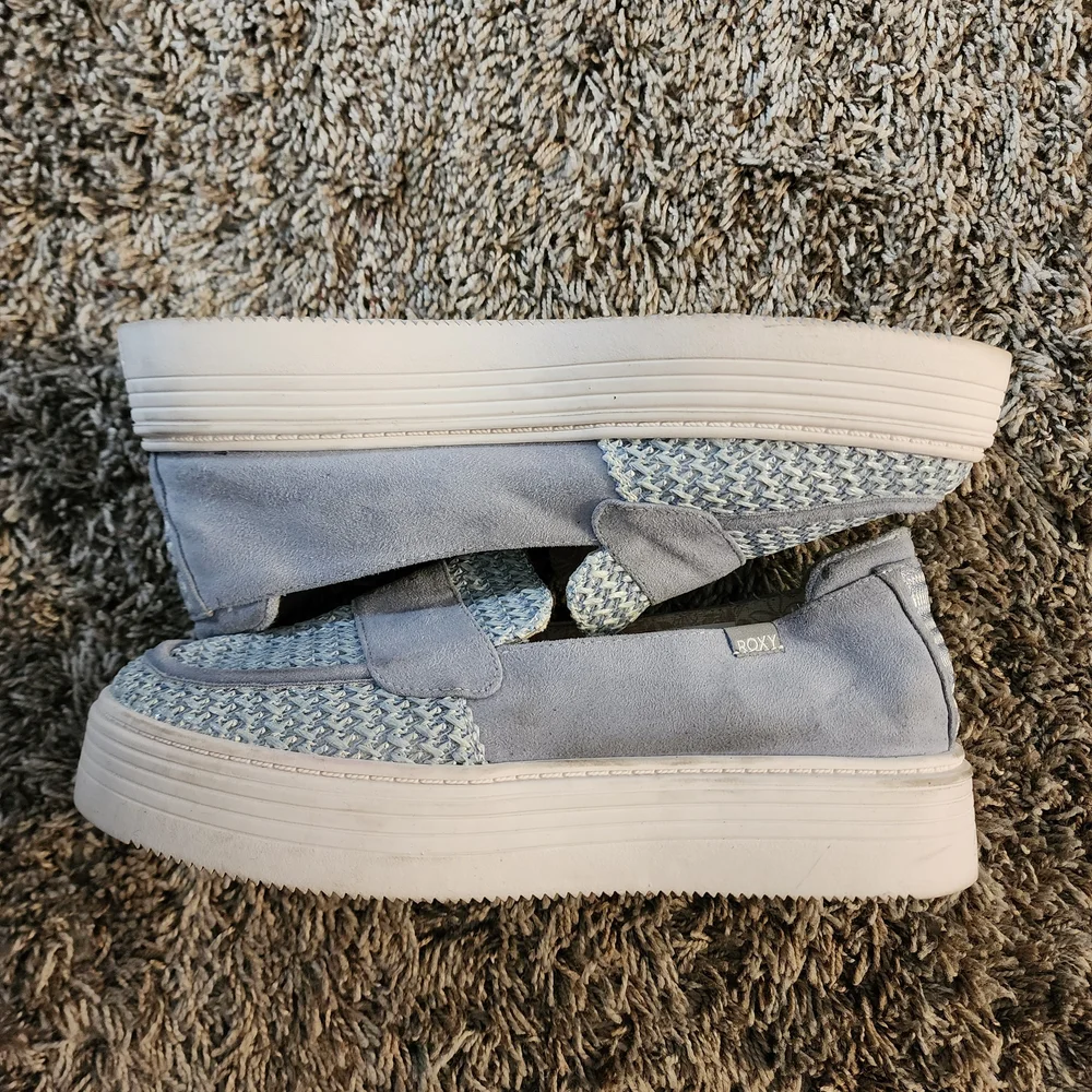 Roxy Shielahh Slip-on Platform Shoes. EUC.
